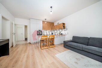 Prodej bytu 3+kk 62 m2, Antonína Petrofa, 50009 Hradec Králo - 4