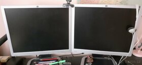 prodám LCD 2 ks monitor HP 19" - 4