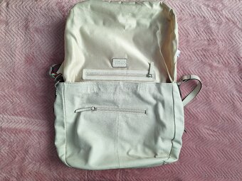 Nová kožená kabelka Carpisa - 4