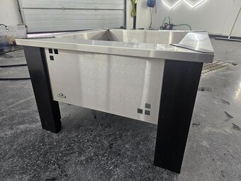 Nerezovy stul Napoleon - 4