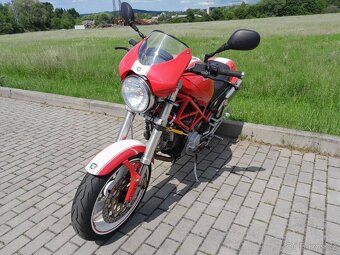 Ducati monster 750 - 4