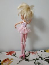 Panenka Moxie balerína
(Moxie Girlz Ballerina Star Doll)

 - 4