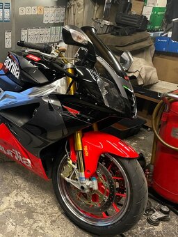 OKULIAR + RIADIDLÁ APRILIA RSV / TUONO 2.GEN - 4