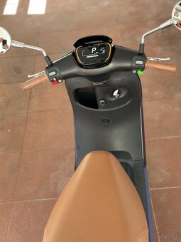 Segway E125 S elektroskůtr. Naj. 198km - 4