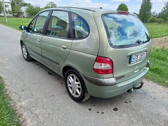 Renault MEGANE SCENIC - 4