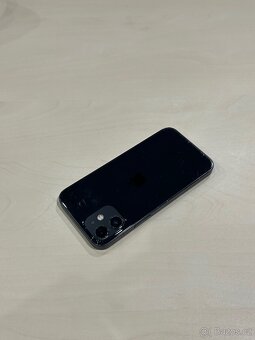 Apple iPhone 12 Mini 256GB–Černý - 4