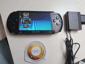 SONY PSP E-1004 CFW 6.61+2GB karta+fifa street 2+hry - 4