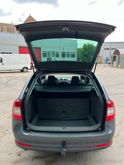 ŠKODA OCTAVIA II FACELIFT 1.6TDI, PDC, TAŽNÉ, KOMBI - 4