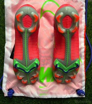 NIKE MERCURIAL SUPERFLY 8 ELITE FG - 4