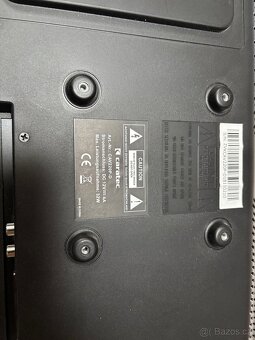 Karavanová TV Caratec CAV220P-D – 22”, 12V, DVD, DVB-T2, USB - 4