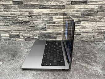 MacBook Pro 14” M1 Pro / 16GB / 500GB - 4