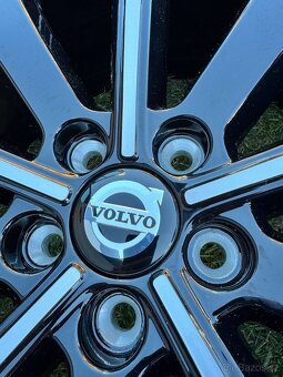 ORIG.VOLVO XC60 R20 2025 VOLVO XC40 R20 NOVE DISKY - 4