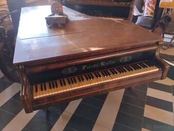 Historické piano FRIEDR KALLRS - vyrobeno před rokem 1890 - 4