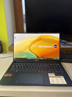 ASUS Zenbook 15 OLED - 4