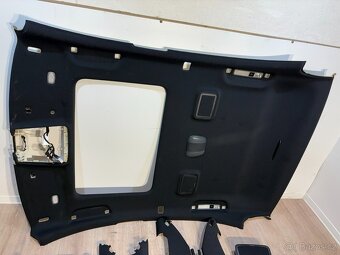 /// Černá stropnice Mercedes Benz W221 /// - 4