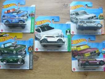 AUTÍČKA HOT WHEELS - 4