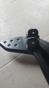 Kawasaki ER6 držáky stupaček - 4