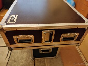 Behringer X 32 Compact + stagebox S32 - 4
