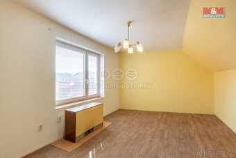 Prodej bytu 1+kk, 37 m², Čistá, ul. nám. Václavské - 4
