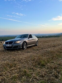 BMW e90 325i lci - 4