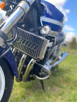 Suzuki GSX 1400 - 4