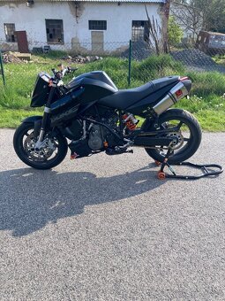 KTM Superduke 990 - 4