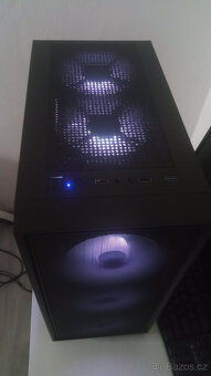 Herní PC s aRGB - Ryzen 7 2700X/RX 5700 XT/32GB/Win11 - 4