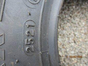 Pneu 145 R10 - 4