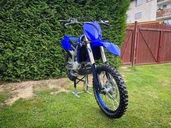 Yamaha YZF 250 - 4