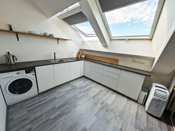 Pronájem bytu 2+kk, U Průhonu 927/20, Praha 7 - Holešovice - 4