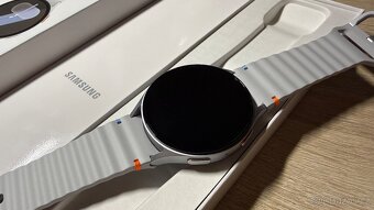 Samsung Galaxy Watch 7 44mm stříbrné, zánovní, komplet. - 4