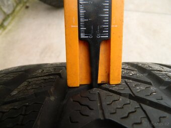 285/35 r20 104v 2KS zimní Pirelli - 4