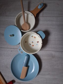 Dětská dřevěná kuchyňka - 4