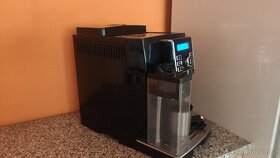 Plnoautomatický kávovar DeLonghi a Melitta - 4