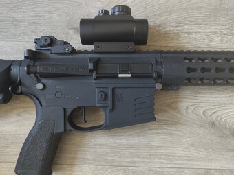 Prodám airsoftku m4 - 4