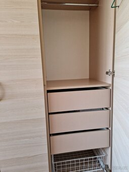 Šatní skříně - 4