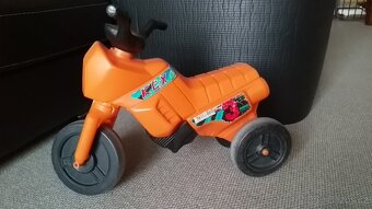 Plastová odrážedla domů i ven - 4