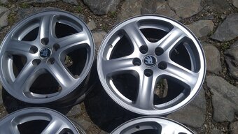 al kola 15 5x100 na ŠKODA fabia rapid octávia 1 - 4