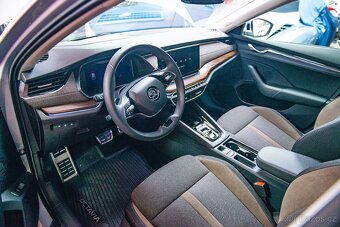 Škoda Octavia SCOUT 2,0Tdi nafta 147kw-4x4 DSG PANORAMA - 4