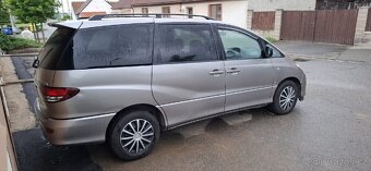 Toyota Previa - 4