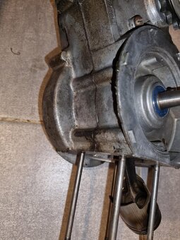 Polomotor babetta 210 - 4