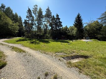 STAVEBNÍ POZEMEK SE STAVEBNÍM POVOLENÍM Jihlava-Hosov - 4