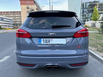 Ford Focus ST combi 184 kW - 4