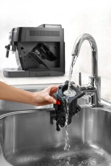 De'Longhi Magnifica Compact ECAM 22.115.B - 4