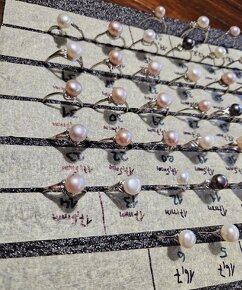 Stříbrné prsteny s perlou - 4