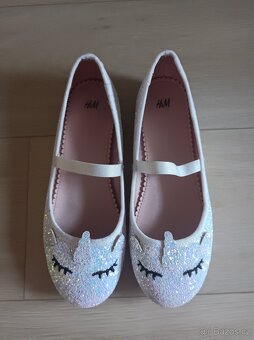 Dívčí střevíce - 4