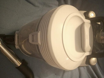 NOVÝ bezsáčkový vysavač Siguro, malý a lehký - 4