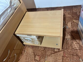 Postel 90x200 včetně roštu a matrace - 4