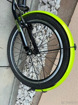 Kolobezka Wilcox Away - 4