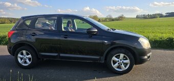 Nissan Qashqai 2.0 DCi 4x4 automat,nová stk, tažné,panorama - 4